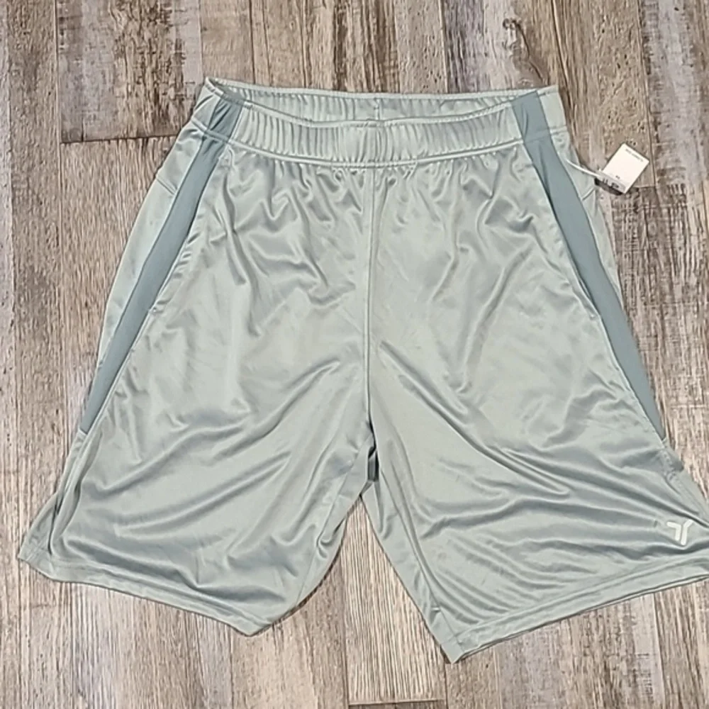 Old Navy Active Shorts​‎